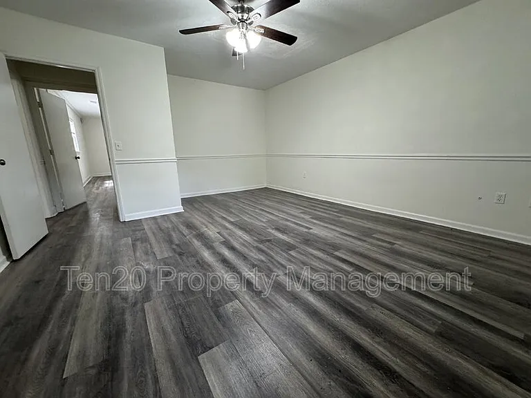 4702 Harbin St — Photo 13