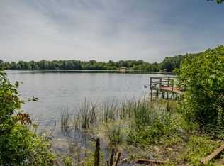 27R Glenmore St, Springfield, MA 01129