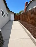 1640 Lakewood Ave — Photo 3