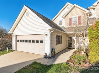 32 Viera Dr, Swannanoa, NC 28778
