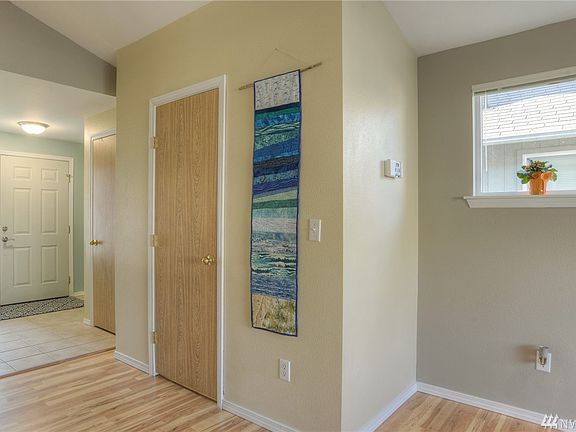 2nd image of 8102 27th Ave SE