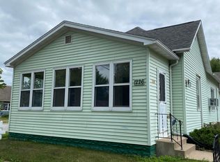 1226 Logan St, La Crosse, WI 54603