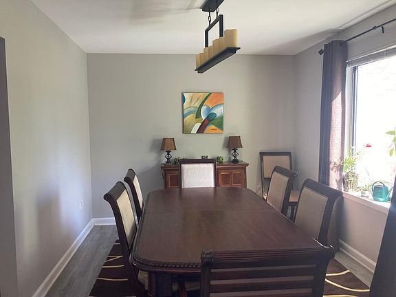 2nd image of 9810 Kingsbridge Dr APT 1
