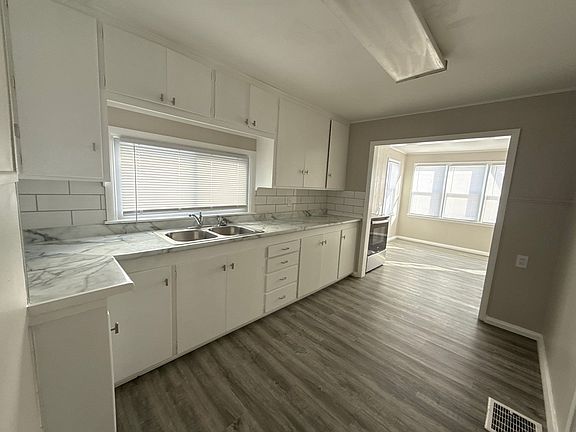 3rd image of 137 N White Ave