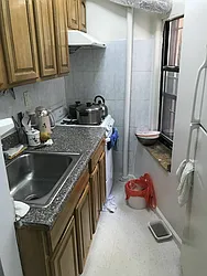 Rented by Kinyu Realty