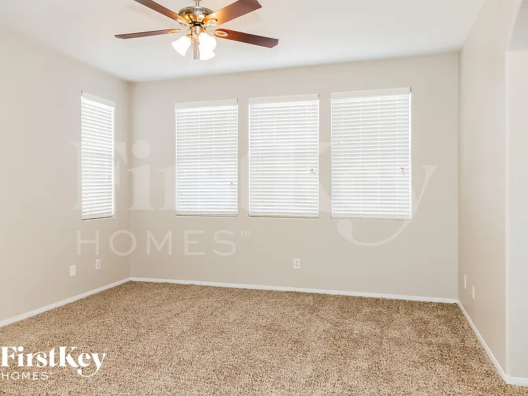 10772 Manchester Park Dr — Photo 9