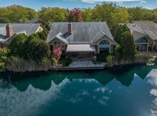 2820 Little River Run, Fort Wayne, IN 46804