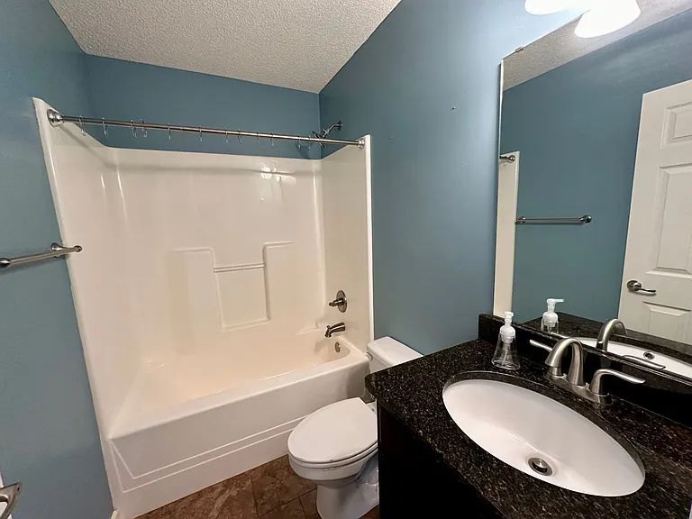 3920 Cantle Dr — Photo 8