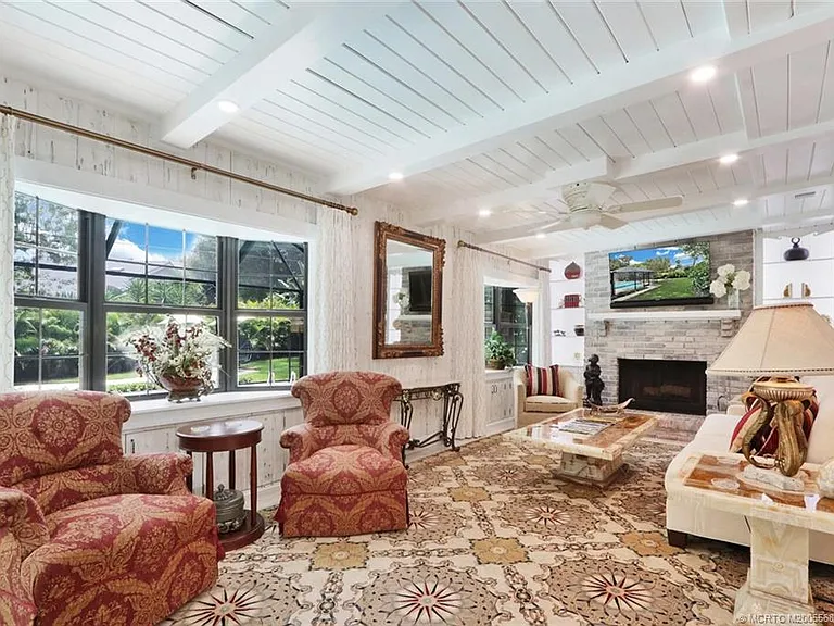 21 Emarita Way — Photo 7