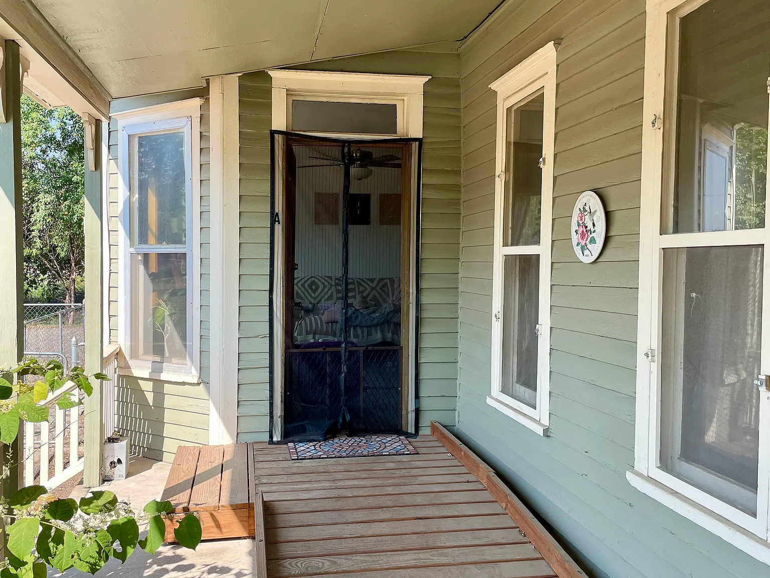 2 bed, 1100 sqft, $1,850 — Photo 3
