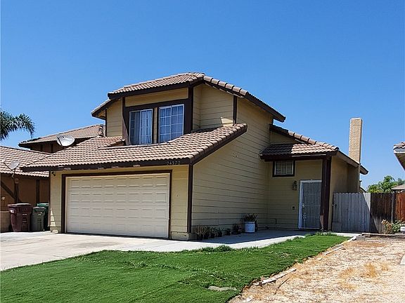 5th image of 24372 Stacey Ave