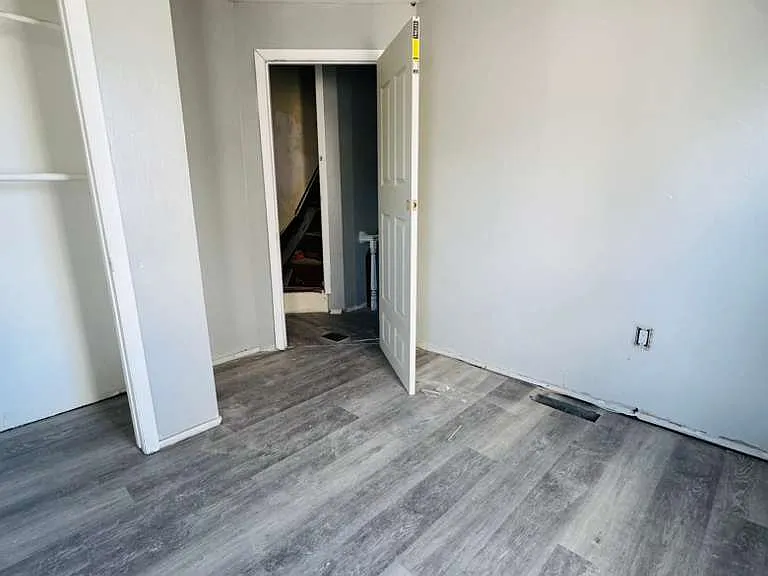 18 Barcelow St — Photo 19