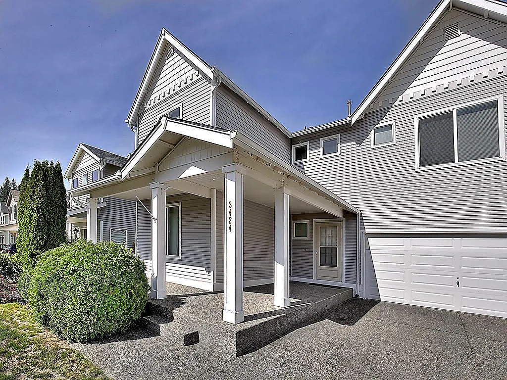 3424 Peterson St — Photo 1