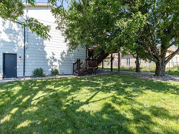 5th image of 6804 W 51st St