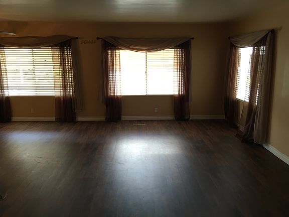 4th image of 2700 E Valley Pkwy Spc 183
