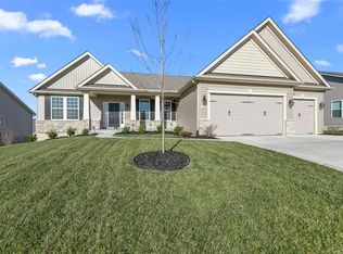 243 Mason Glen Dr, Lake Saint Louis, MO 63367