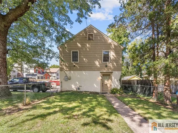 405 Maple Ave, Ewing, NJ 08618