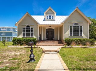 386 Meaut St, Biloxi, MS 39530