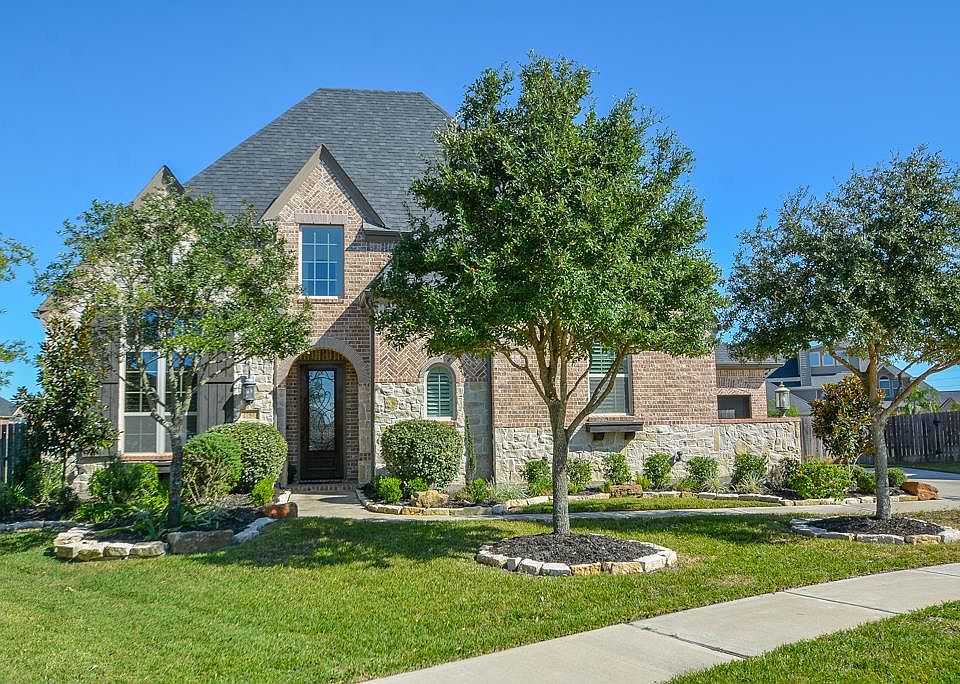 1st image of 27503 Carlson Manor Ct