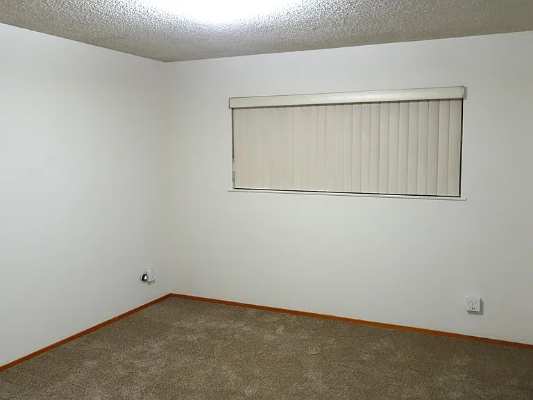 6345 N Spalding Ave — Photo 11