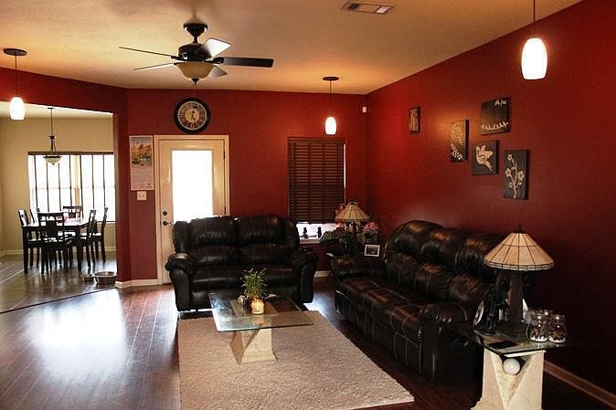 2nd image of 6859 Sunny Ln