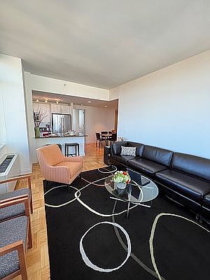 4th image of 1510 Lexington Ave Ph J