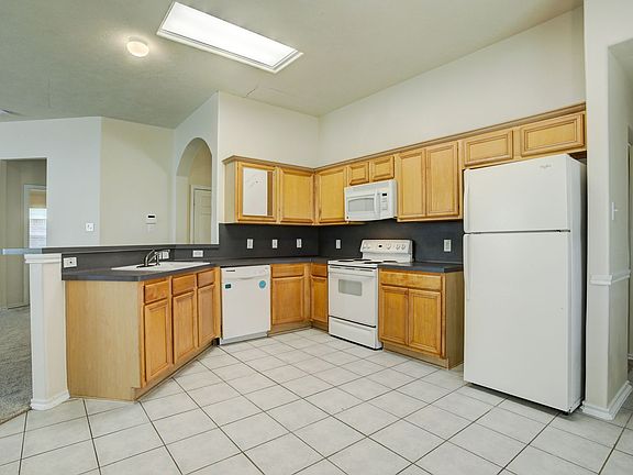 3rd image of 4203 Seminole Dr