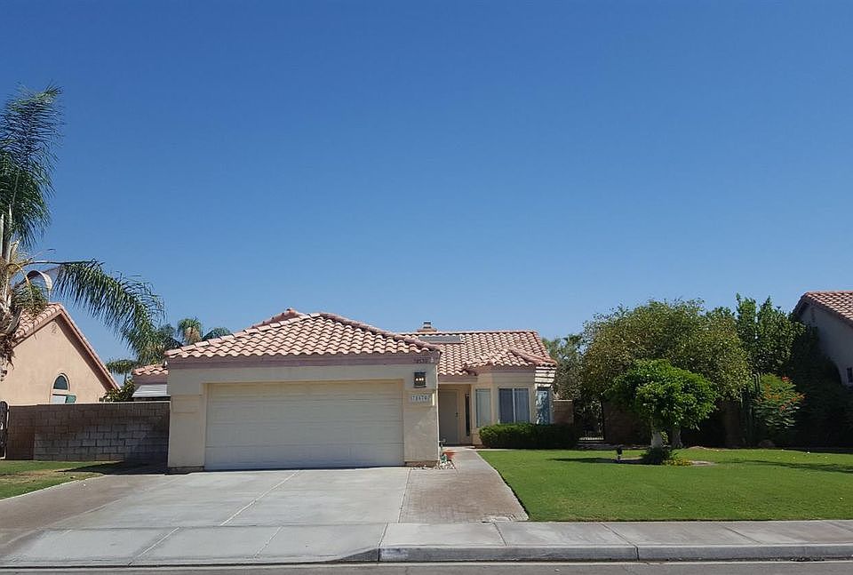 1st image of 78570 Villeta Dr