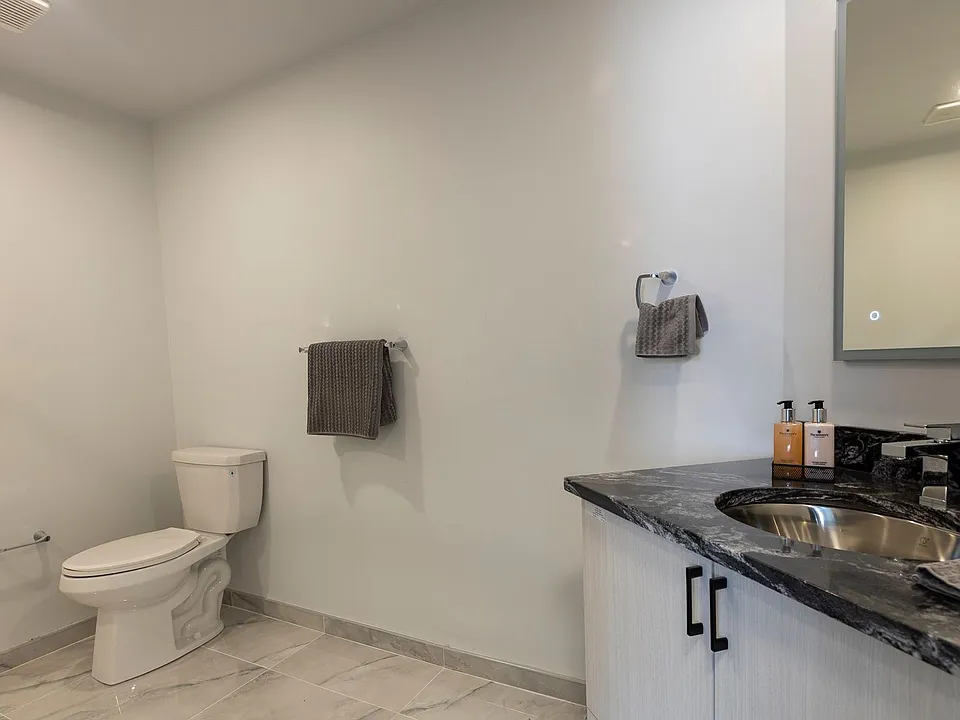 330 McLeod St #301
