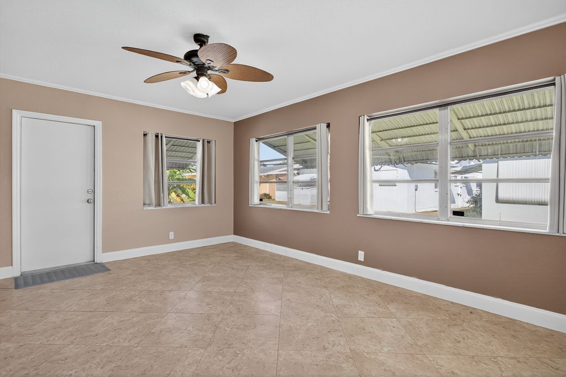 next background image