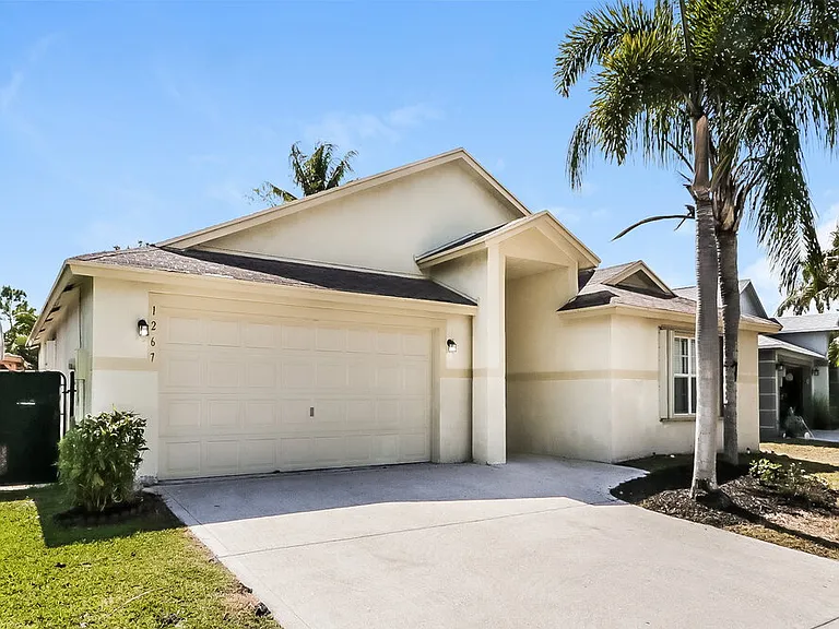 1267 Olympic Cir — Photo 3
