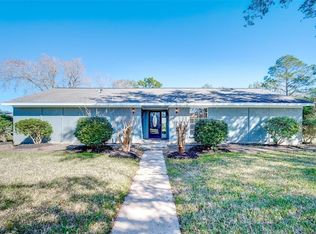 510 Pilgrim Ln, Friendswood, TX 77546