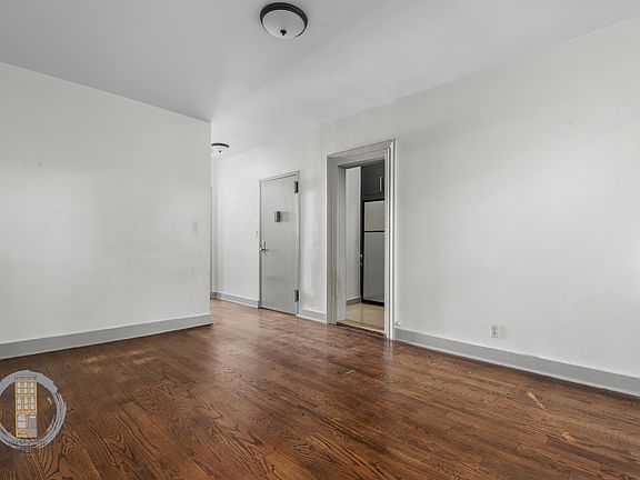 5th image of 616 Lafayette Ave #2B