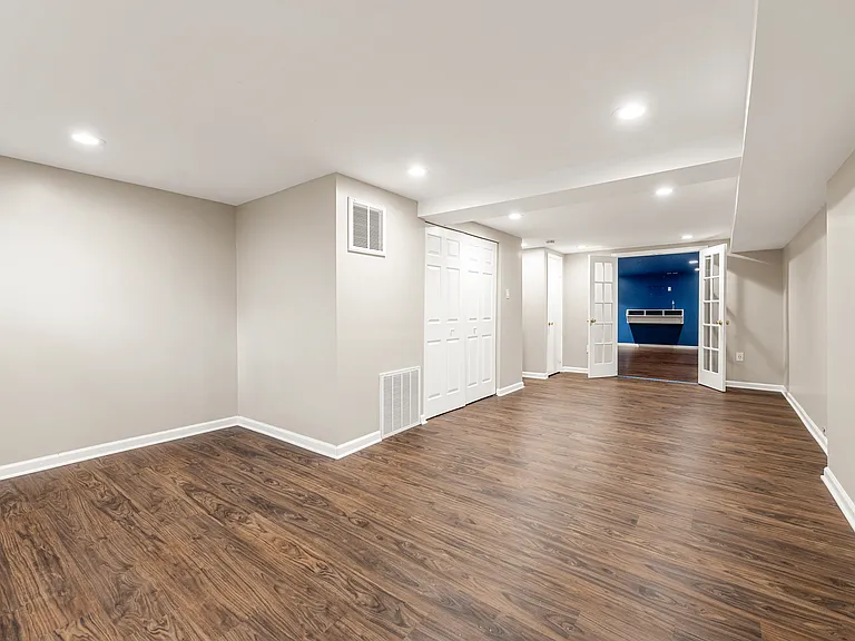 6711 Doane Ave — Photo 25
