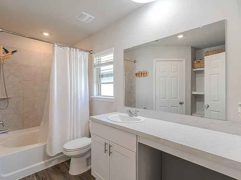 26106 Halwell Manor Ln — Photo 19