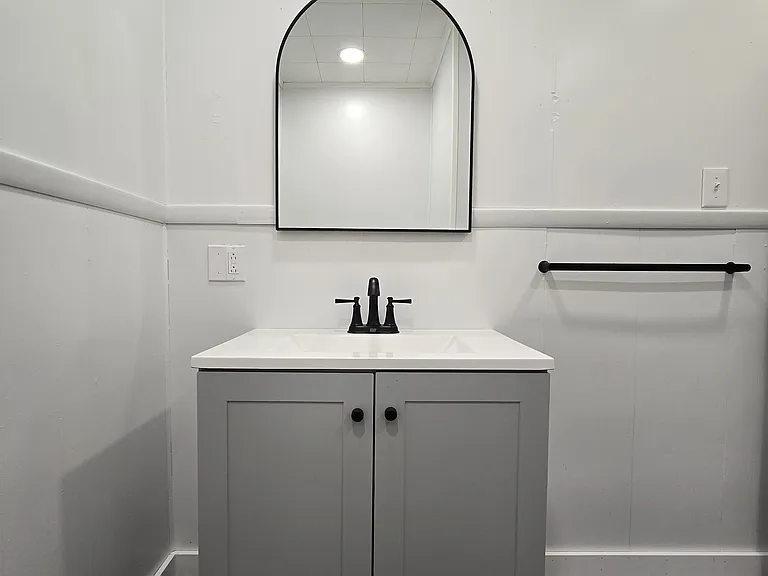 Full Bath - 2nd Floor