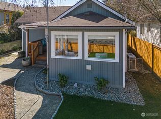 4333 SW Holly St, Seattle, WA 98136