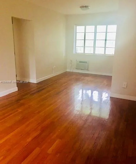 1008 E Ponce De Leon Blvd #3 — Photo 2