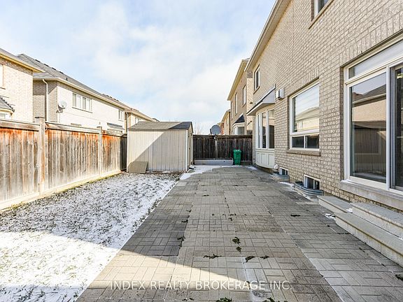 4th image of 428 Father Tobin Rd