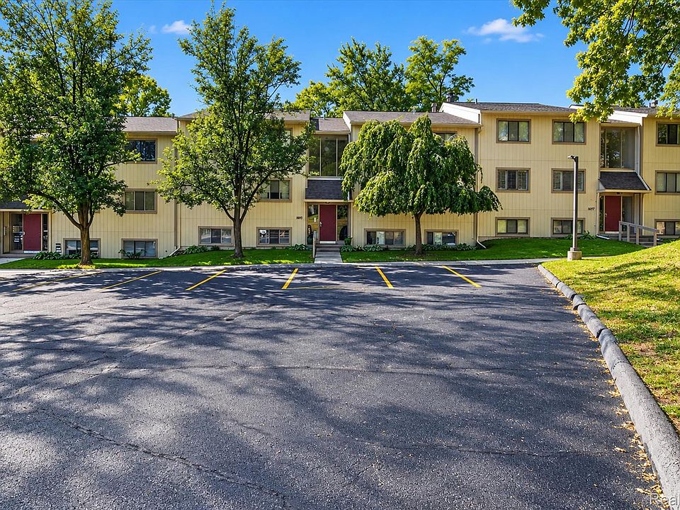 1695 Riverside Dr Apt 7, photo 2