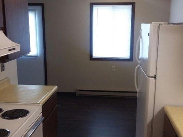 322 N Commercial Ave #7, Eagle Grove, IA 50533