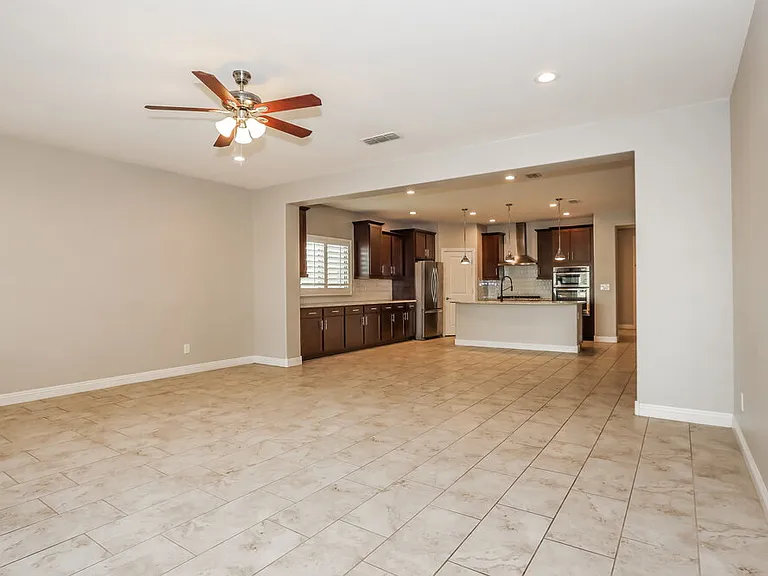 11124 E Tupelo Ave — Photo 3