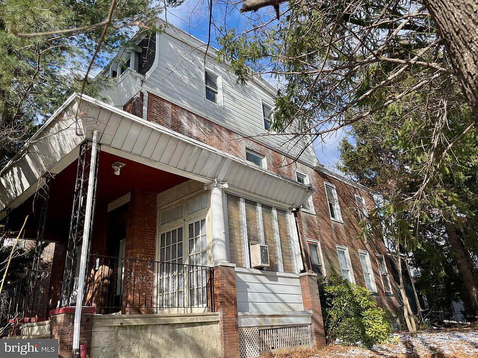 1st image of 203 W Chew Ave