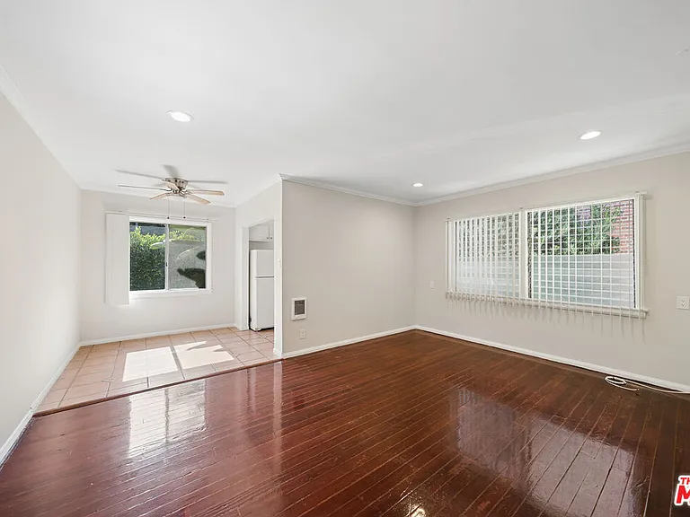 612 S Dunsmuir Ave #1 — Photo 1