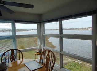 37 Crab Cove Ter, Wareham, MA 02571