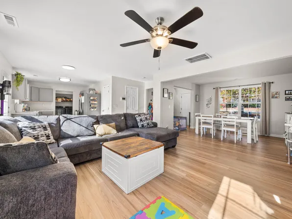 508 Weeping Willow Dr, Durham, NC 27704