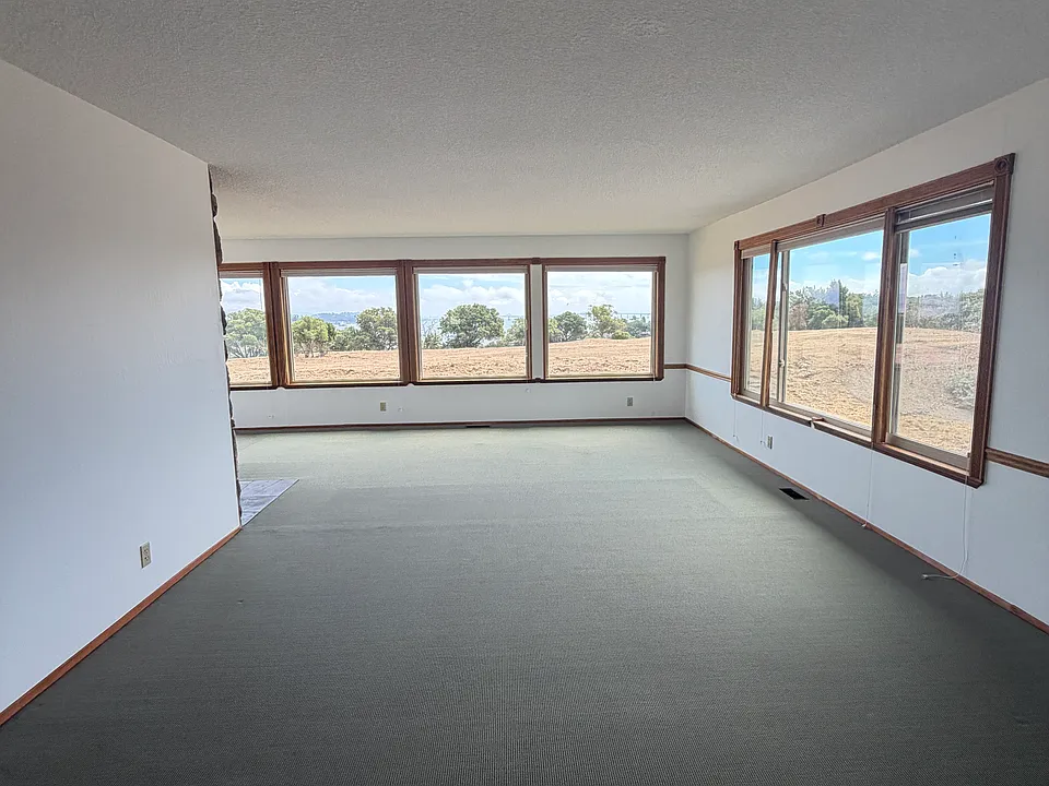 164 McNear Dr