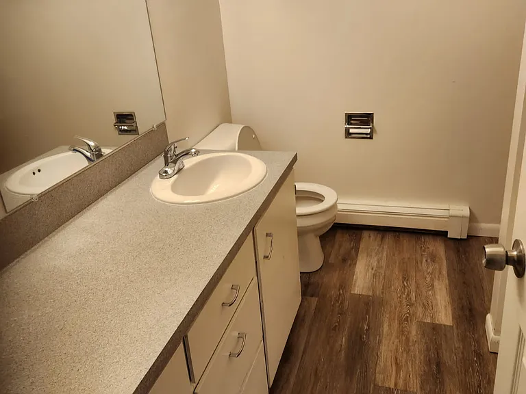 Martin House Apartments — Photo 3