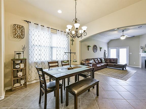 5th image of 3404 Jamison Landing Dr