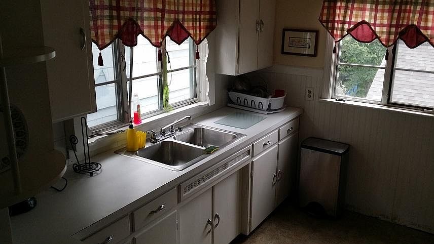 1st image of 193 Lisbon Ave #2